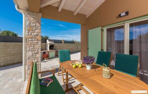 Villa | 3 bedrooms - Matea in Marcana With 3 Bedrooms and 3 Bathrooms (Marcana)