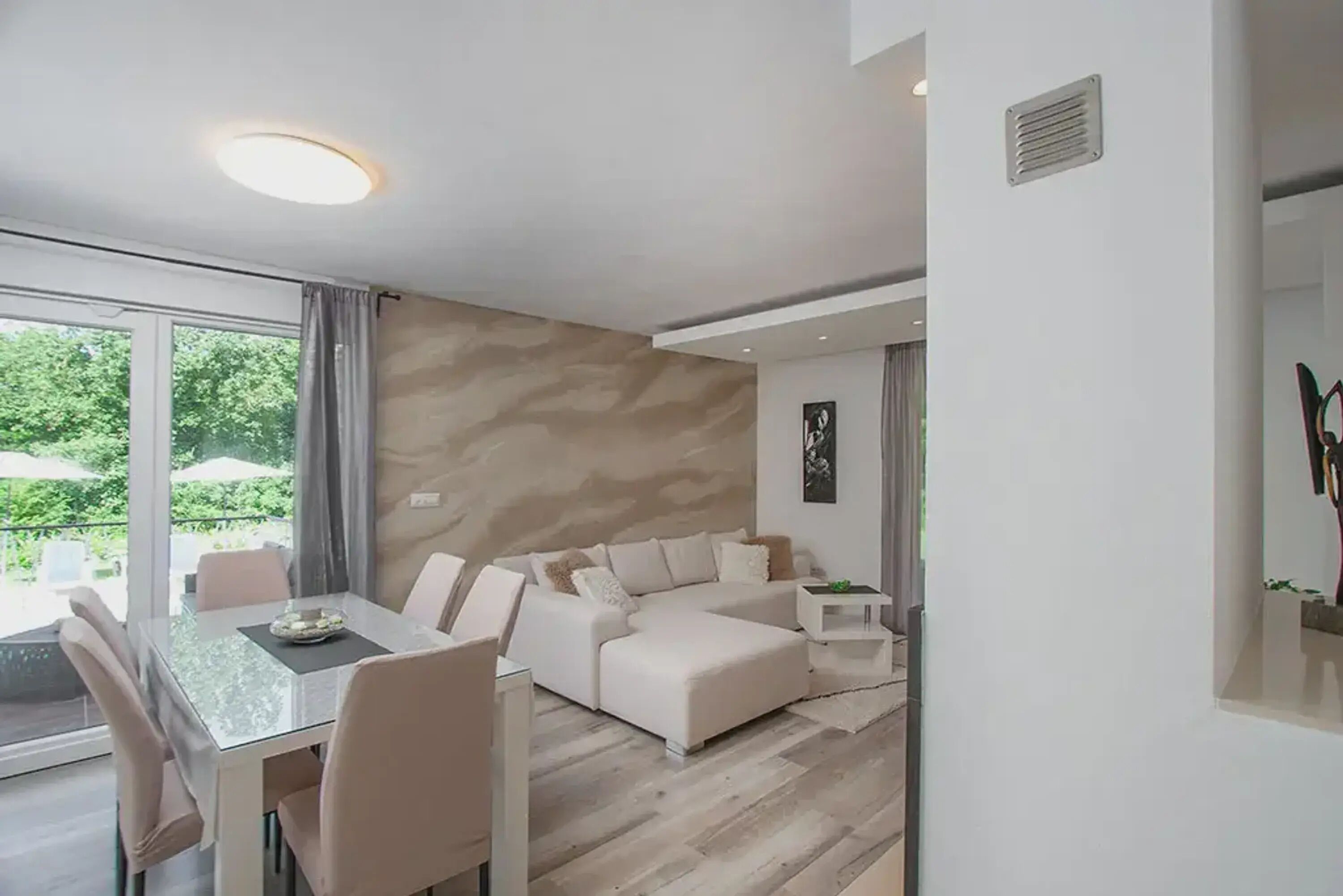 3 عدّة غرف نوم