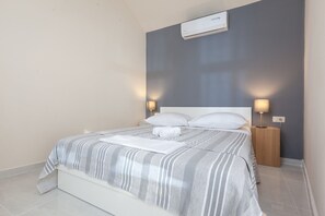 Villa | 3 bedrooms - Ena in Podgora With 3 Bedrooms and 3 Bathrooms (Podgora)