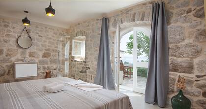 Ena in Podgora With 3 Bedrooms and 3 Bathrooms