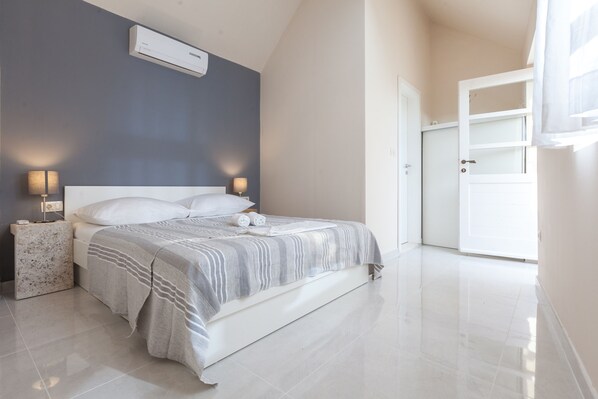 Villa, Smoking | 3 bedrooms - Ena in Podgora With 3 Bedrooms and 3 Bathrooms (Podgora)