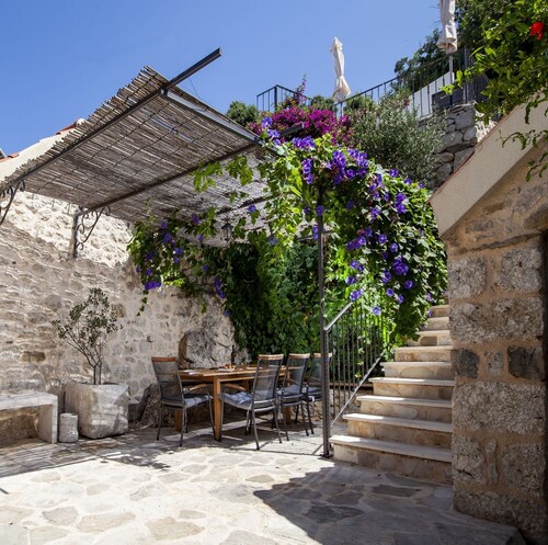 Ena in Podgora With 3 Bedrooms and 3 Bathrooms