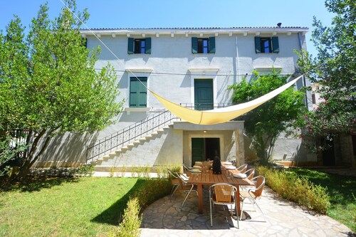 del Mar in Grohote Olta Island