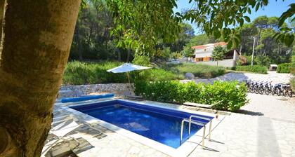 del Mar in Grohote Olta Island