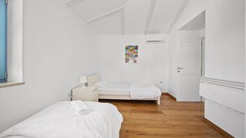 House, Smoking | 4 bedrooms