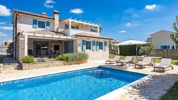 House, Smoking | 4 bedrooms