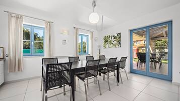 4 عدّة غرف نوم