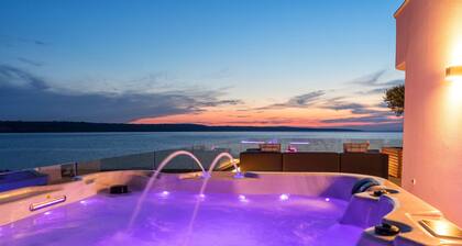 Ljubac in Razanac With 3 Bedrooms and 3 Bathrooms