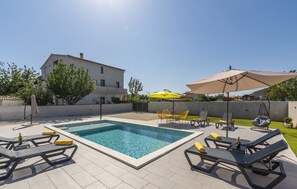 別墅 | 8 間睡房