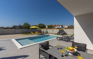 House, Smoking | 8 bedrooms - Elite in Pula With 8 Bedrooms and 8 Bathrooms (Pula)