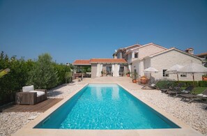 4 bedrooms - Moonlight II in Vi Njan (Visnjan)