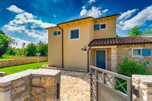 Villa | 3 bedrooms - Octava in Barban With 3 Bedrooms and 3 Bathrooms (Barban)