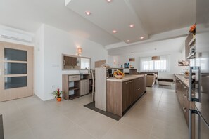 Villa | 4 bedrooms - Dalmacija Viii in Suko an (Sukosan)