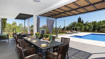 House, Smoking | 5 bedrooms