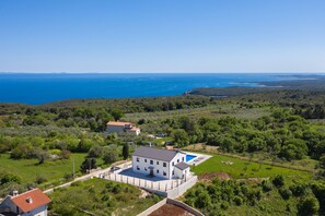 Villa | 5 bedrooms - Dolce Bacio in Kavran (Marcana)