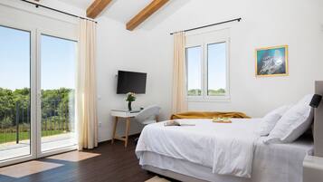 House, Smoking | 5 bedrooms
