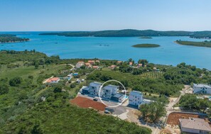 Villa | 6 bedrooms - Sole in Pomer With 6 Bedrooms and 6 Bathrooms (Medulin)