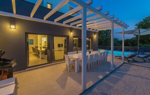 Villa | 6 bedrooms - Sole in Pomer With 6 Bedrooms and 6 Bathrooms (Medulin)