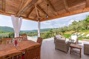 Villa | 6 bedrooms - Dramac in Buje Merisce (Buje)