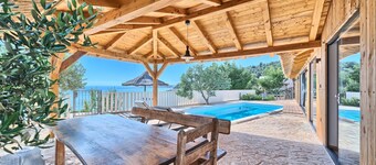Filip in Murter With 4 Bedrooms and 2 Bathrooms