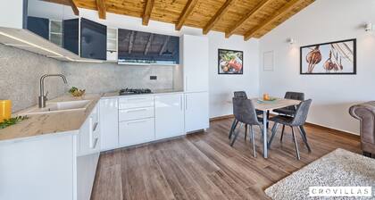 Filip in Murter With 4 Bedrooms and 2 Bathrooms