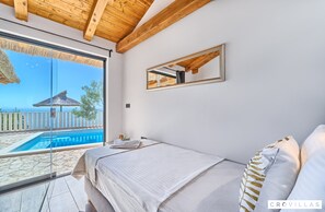 Villa | 4 bedrooms - Filip in Murter With 4 Bedrooms and 2 Bathrooms (Tisno)