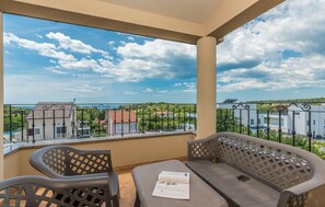 12 عدّة غرف نوم