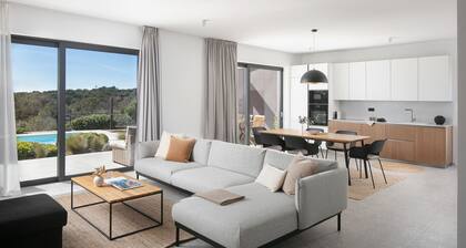 Sealine in Vinkuran With 4 Bedrooms and 4 Bathrooms
