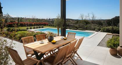 Sealine in Vinkuran With 4 Bedrooms and 4 Bathrooms