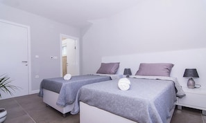 House | 5 bedrooms - Kastel One in K Kambelovac (Kastela)