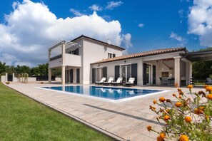 Villa | 3 bedrooms - Simone Paradiso in Paradi (Sveta Nedelja)