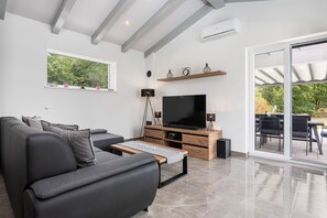 Biệt thự, hút thuốc | 3 phòng ngủ 