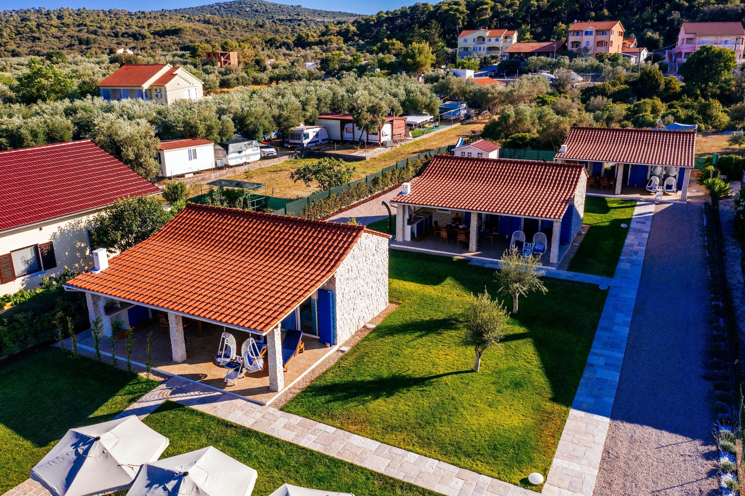 6 عدّة غرف نوم