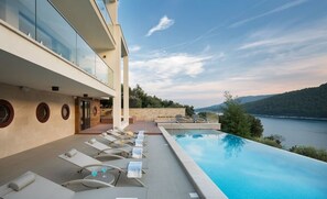 Villa | 5 bedrooms - Vlastelini II in Duga Luka (Labin)