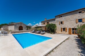 Villa | 4 dormitorios