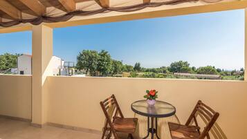 House, Smoking | 3 bedrooms