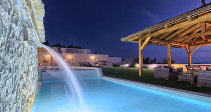 Vita in Muter With 6 Bedrooms and 6 Bathrooms