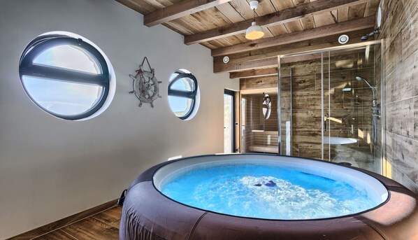 Villa | 6 bedrooms - Vita in Muter With 6 Bedrooms and 6 Bathrooms (Tisno)