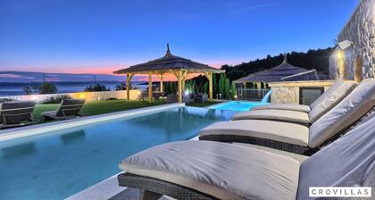 Vita in Muter With 6 Bedrooms and 6 Bathrooms