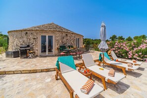 House | 2 bedrooms - Heritage in Mirca With 2 Bedrooms and 1 Bathrooms (Supetar)