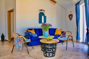 House | 2 bedrooms - Heritage in Mirca With 2 Bedrooms and 1 Bathrooms (Supetar)