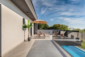 6 عدّة غرف نوم