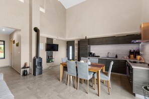 Villa | 3 bedrooms - Libra in Nova Vas With 3 Bedrooms and 3 Bathrooms (Brtonigla)