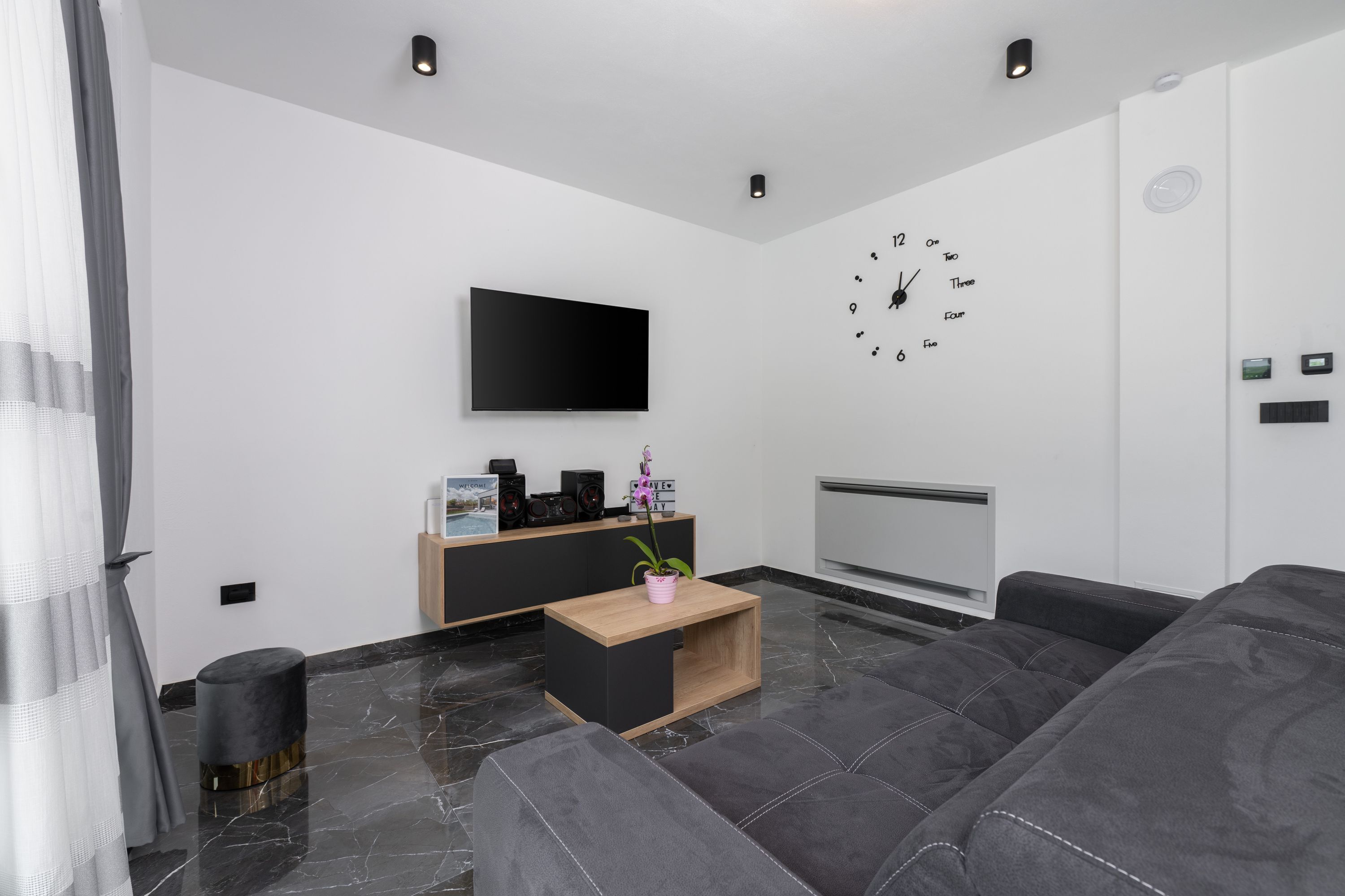 2 عدّة غرف نوم