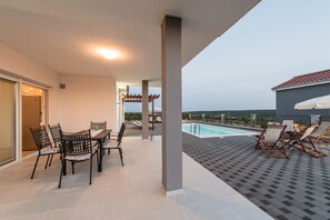 Casa, para fumantes | 4 quartos