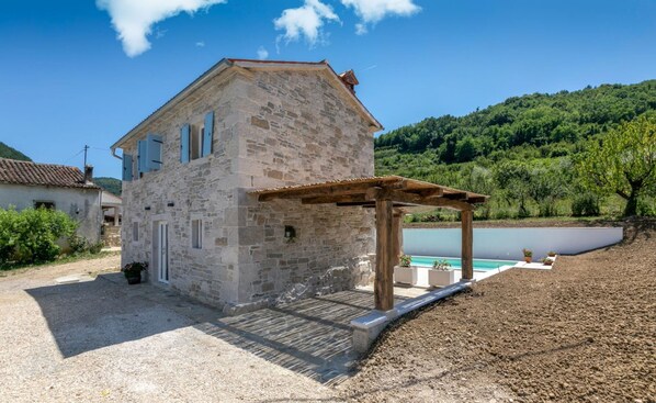 Maison, fumeur | 2 chambres