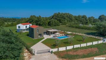 4 عدّة غرف نوم