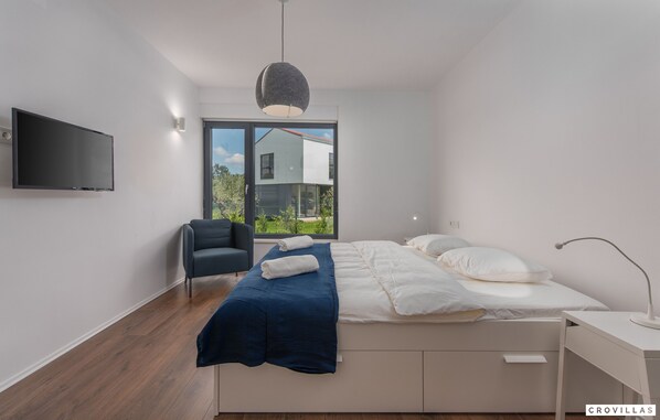 4 عدّة غرف نوم