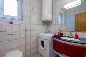 House, Smoking | 4 bedrooms - Deep Blue Porec in Mu ale (Porec)
