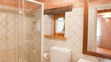 House, Smoking | 3 bedrooms